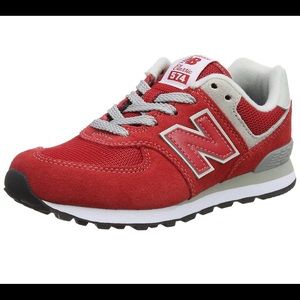 Kids NewBalance in 5.5- women’s size 6.5/7